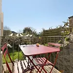 Bed & Breakfast Quartier De La Madeleine