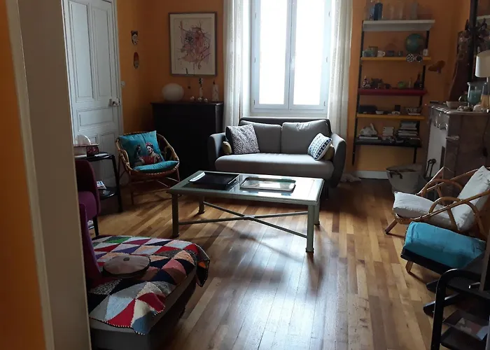 Oda ve Kahvaltı Quartier De La Madeleine Angers