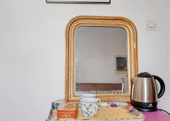 Quartier De La Madeleine Couette-café 3*