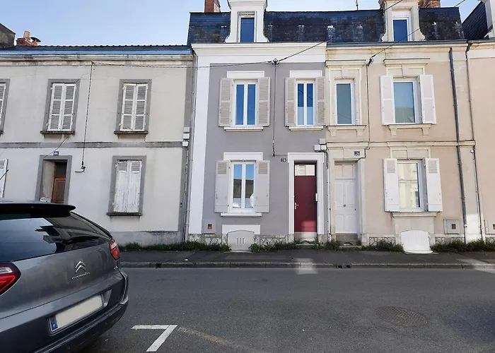 Quartier De La Madeleine Nocleg ze śniadaniem 3*